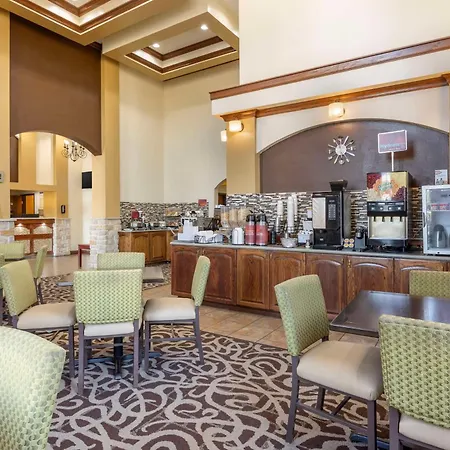 Best Western Plus Sikeston I-55-3
