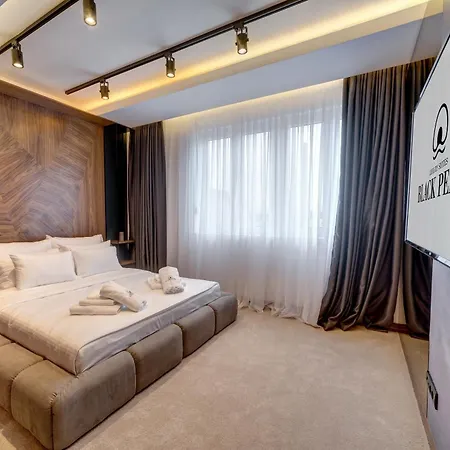 Black Pearl Luxury Suites-2