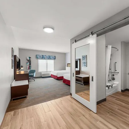 Hampton Inn & Suites Dallas - Farmers Branch-3
