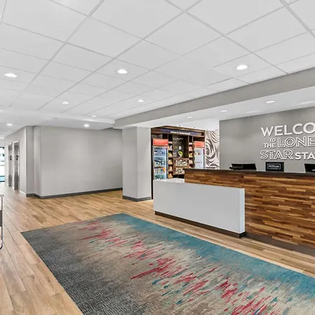 Hampton Inn & Suites Dallas - Farmers Branch-2