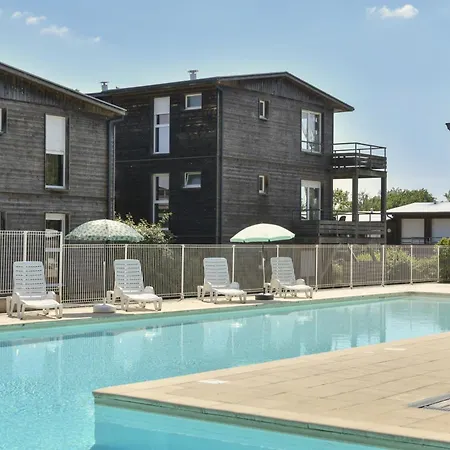 Résidence de tourisme avec piscine, le Domaine de Saint Orens-3