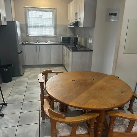 Ikhaya Guesthouse2-2