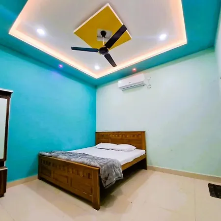 Utsav Lodge And Mangal Bhavan-2