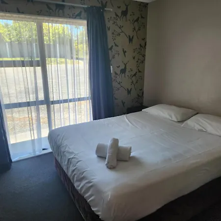 Stag Park Accommodation-3