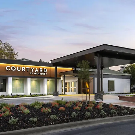 Courtyard By Marriott San Mateo Foster City-3