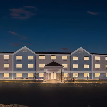 Comfort Inn & Suites Mason City - Clear Lake-3