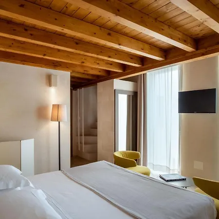 La Fiermontina Luxury Home Hotel-2