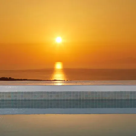 Aperanto Suites-3