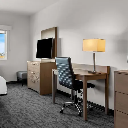 Best Western Plus Winkler-3