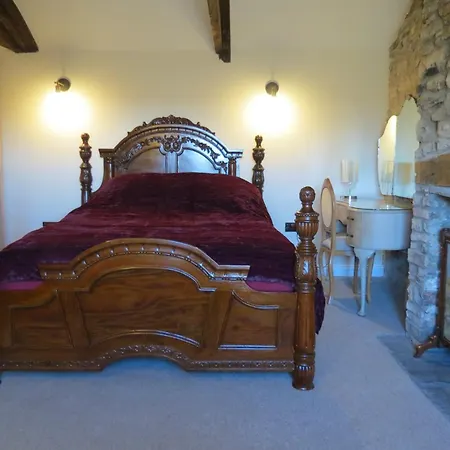 Farthing Cottage-3