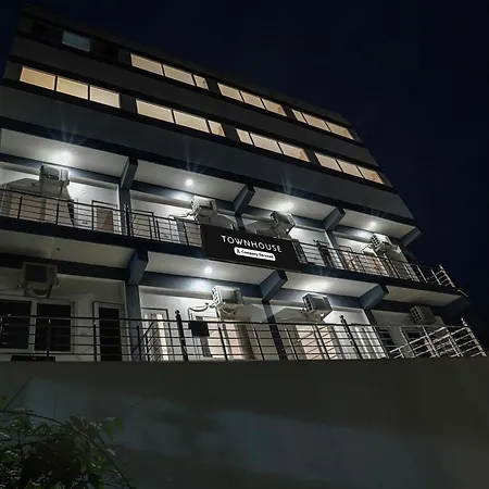 Super Townhouse Tapovan-2
