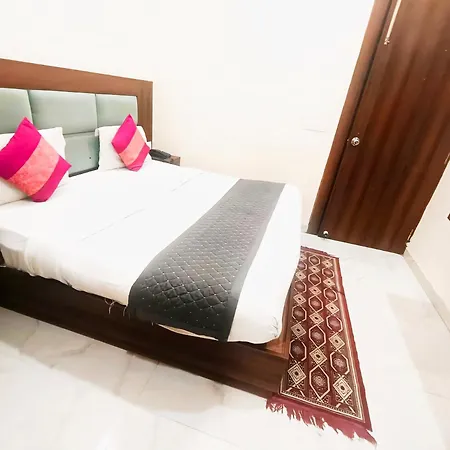 Glace Stay Inn Near Igi Airport New Delhi-2