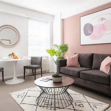 Dolphin House Serviced Apartments-2
