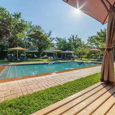 Perry'S Bridge Hollow Boutique Hotel-2
