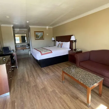 Travelodge By Wyndham Costa Mesa Newport Beach Hacienda-2