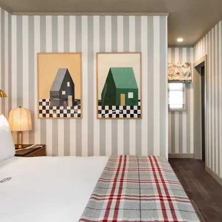 Le Petit Pali Brentwood-3
