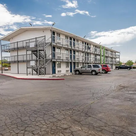 Relax Inn West Amarillo Medical Center-3