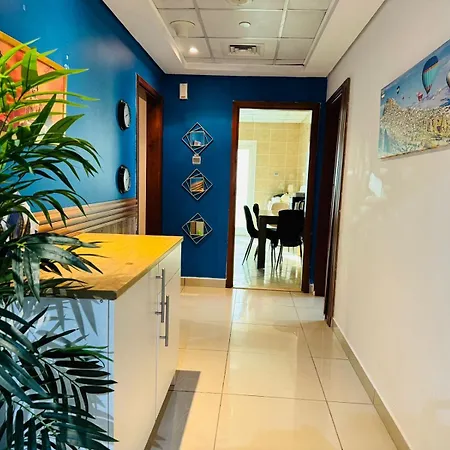 Private Rooms In 3 Bedroom Apartment Skynest Homes Marina Pinnacle-2