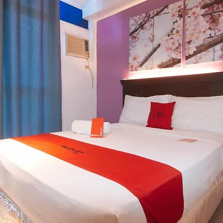Reddoorz @ Melbourne Suites Makati-2