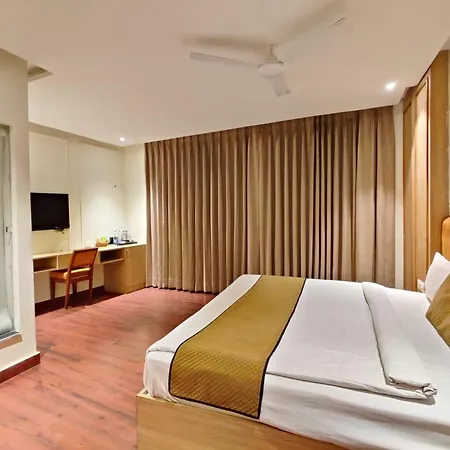 Hotel Dua Grand By Ajooni Hospitality- 5 Min Walk From Golden Temple-3