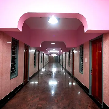 Auro Guest House-3