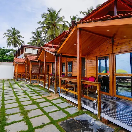 Om Sai Beach Resort-3