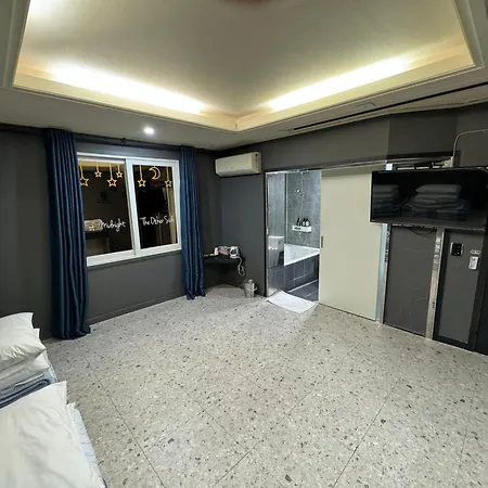 Songjeong Coco Hotel-3