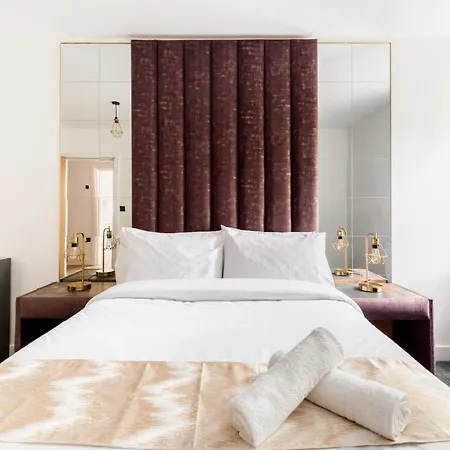 The Suites Inn Hotel Birmingham Merry Hill-3