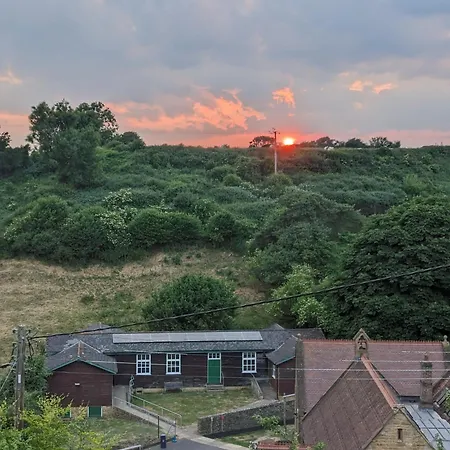 The Three Horseshoes Inn-2
