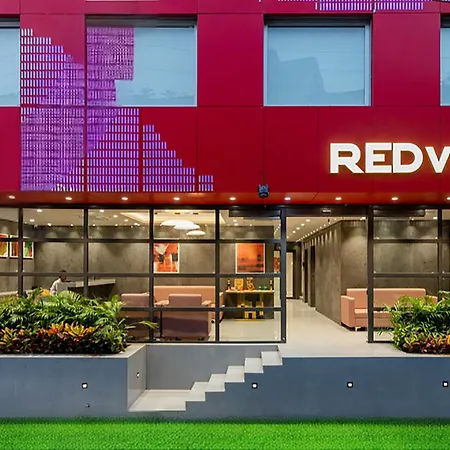 Fabhotel Red Vibe-3