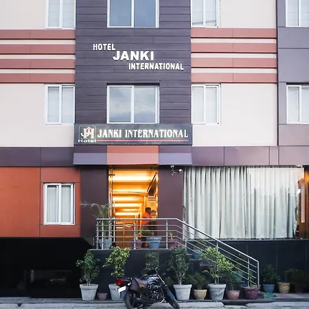 Hotel Janki International 3 Km From Kashi Vishwanath Temple Free Pickup From Railway Station-2