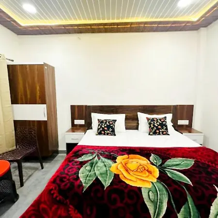 The Nirmala Palace - Ayodhya - Near-Ram-Janmabhoomi-And-Ayodhya-Ram-Mandir-With-Parking-And-Restaurant-Facilities - Best Hotel In Ayodhya-3