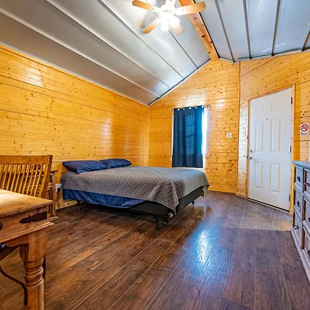 Horseshoe Lodges-2