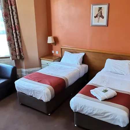 Russell Hotel-2