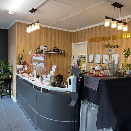 Statesman Motor Inn-2