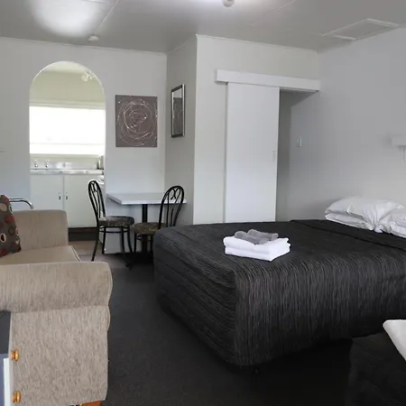 Sierra Beachfront Motel-2