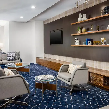 Courtyard By Marriott Auburn-3