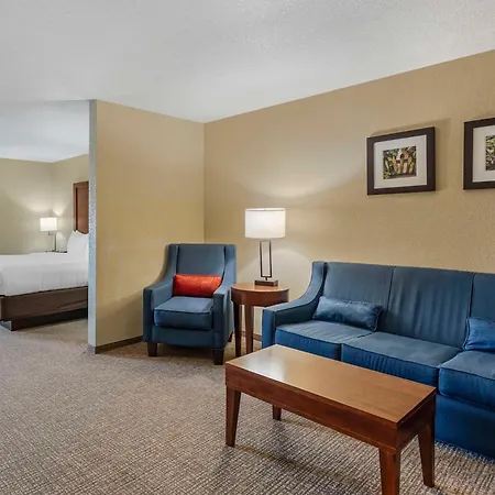 Comfort Inn & Suites-2