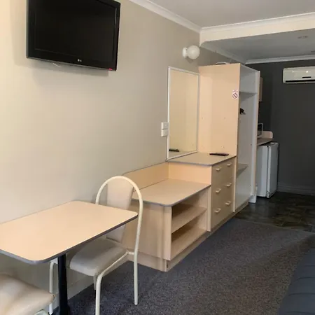 Mid Coast Motor Inn-3