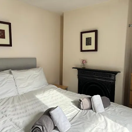 Admiral Blake Guesthouse-3