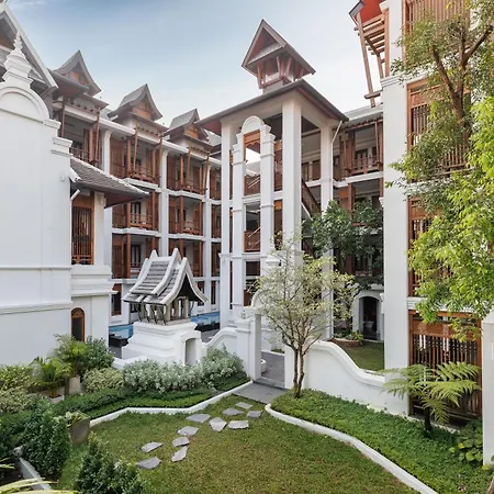 Akira Thaphae Hotel-3