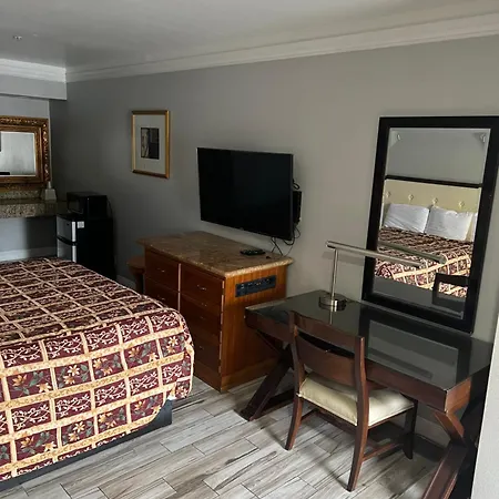 Amber Motel-2