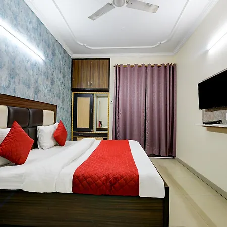 Hotel Mayank Plaza-Near Igi Airport Terminal-3-2