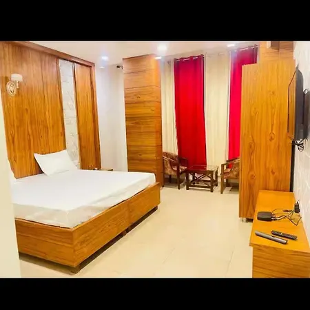 Hotel 67-2