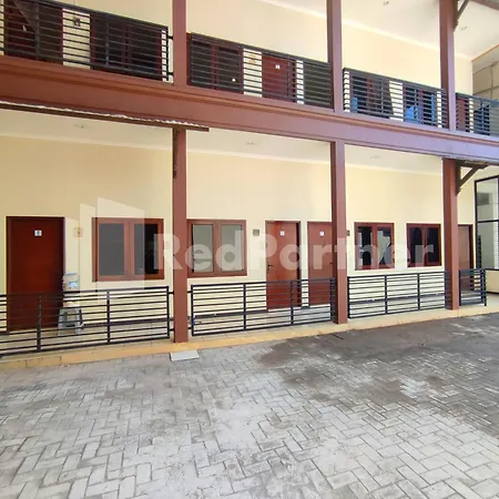 Mutiara Residence Near Simpang Lima Mitra RedDoorz-2
