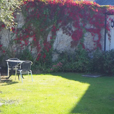 Meare Manor-2