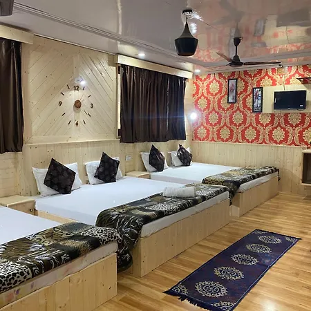 Hotel Young Mamta-2