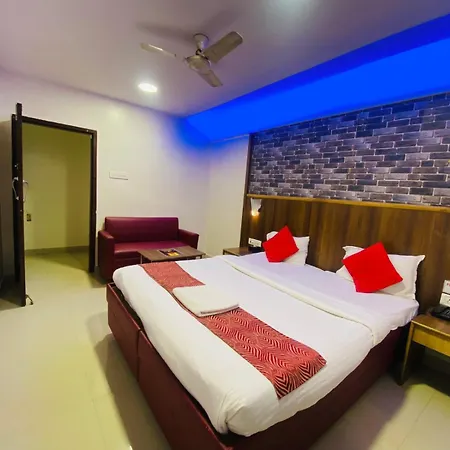 Hotel Vashi Inn-2
