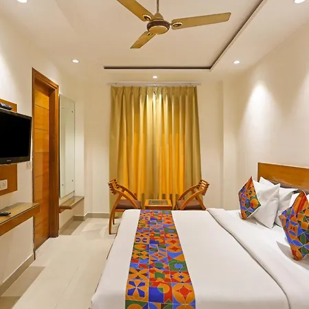 Hotel Fortuner -3 Minutes Walk From Karol Bagh Metro Station-3