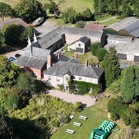 Lyde Court Country House-3